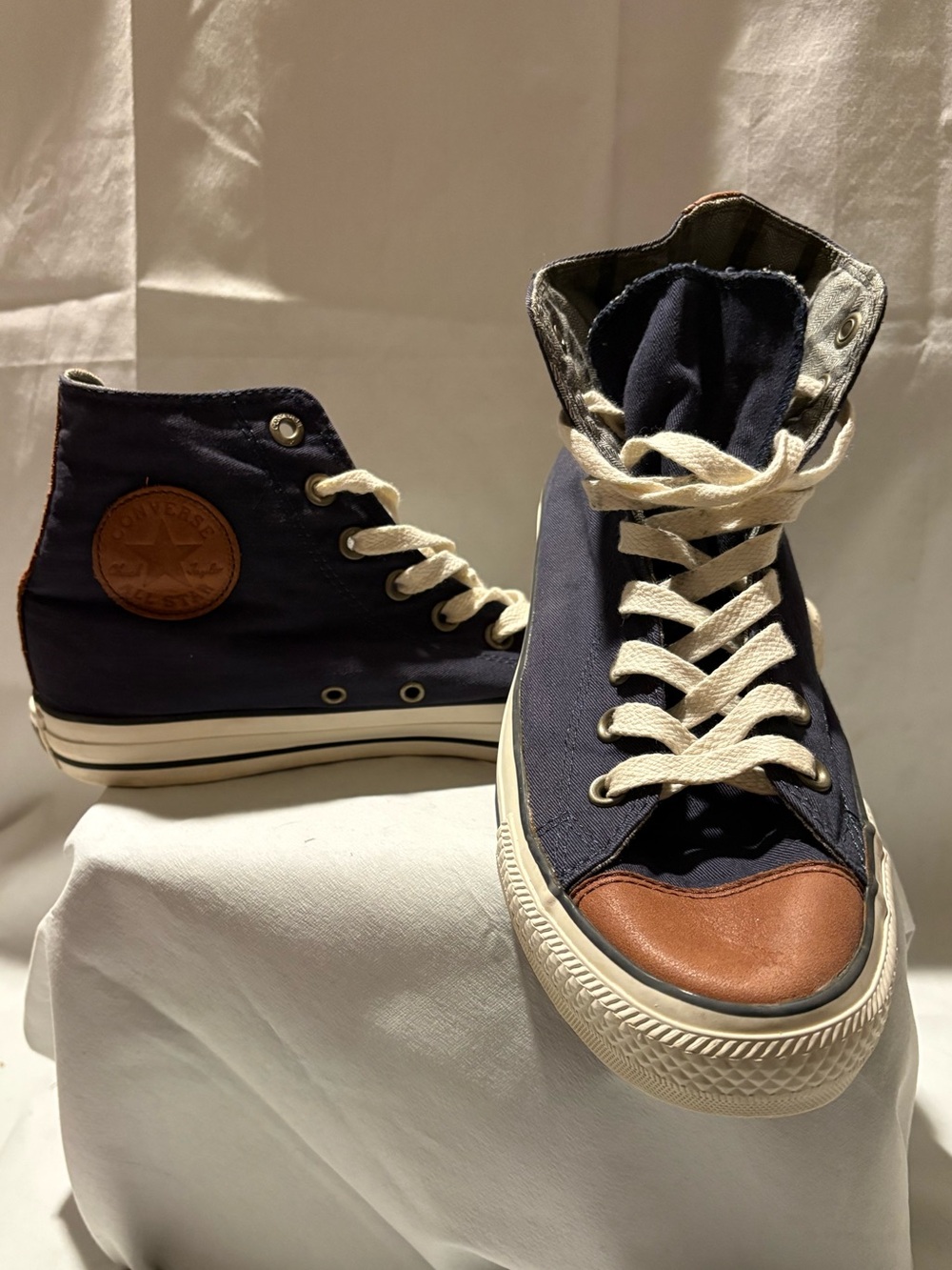 Converse Chuck Taylor All Star, Hi-Top, navy w leather detail, US size 8 M/ 10 W